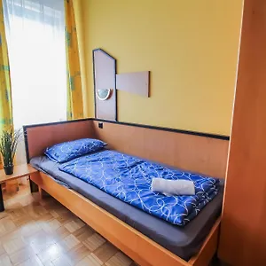  Kwatera prywatna Cozy - U3 Hutteldorferstrasse Austria